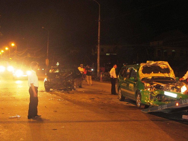 Vụ tai nạn xảy ra lúc 21h30 ngày 2/9, trên đường Nguyễn Sỹ Sách, TP Vinh (Nghệ An).