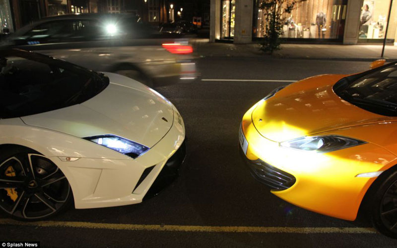 Siêu xe Lamborghini và McLaren “đối đầu”.