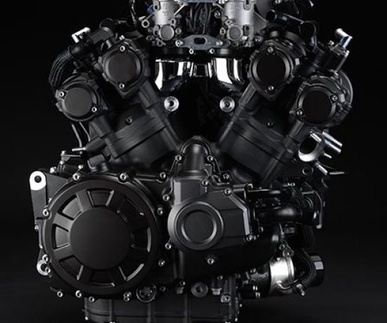 Động cơ V-Four trên chiếc Yamaha V-max