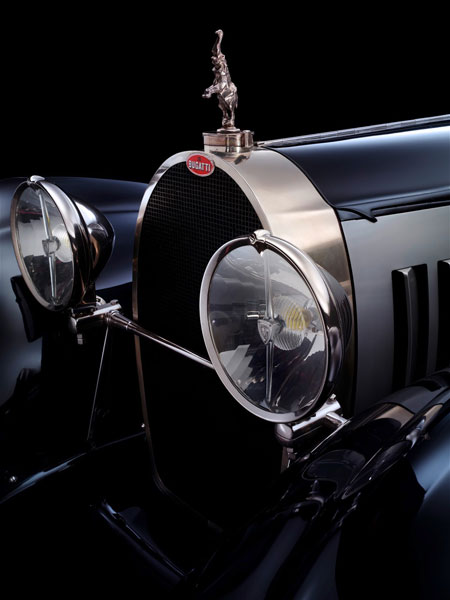 ... và Bugatti Type 41 Royale