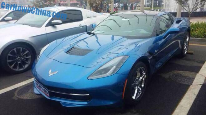 Chiếc Chevrolet Corvette Stingray đời mới được nhập khẩu không chính hãng về Trung Quốc.