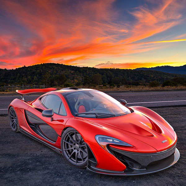 Siêu xe McLaren P1 màu cam Volcano Orange của phó chủ tịch Google.
