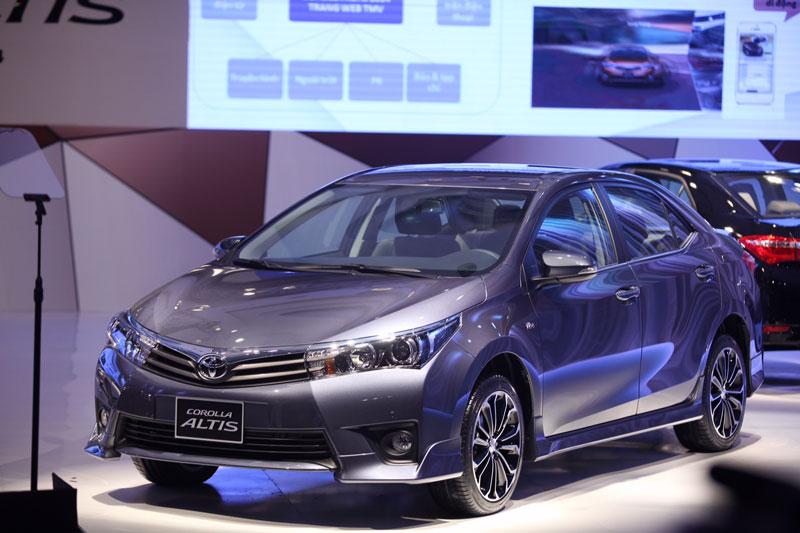 Toyota Altis 2014 với ngoại hình mới mẻ ra mắt tại Việt Nam