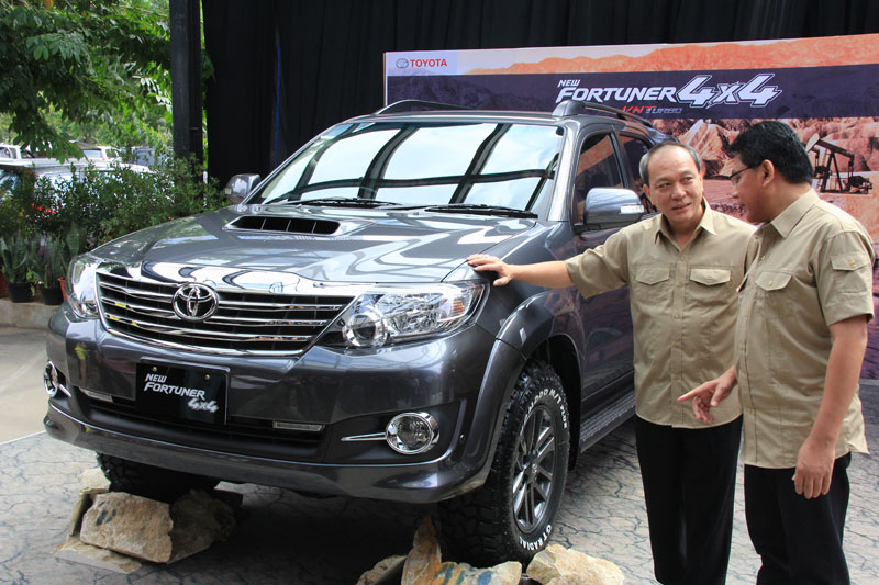 Toyota Fortuner G 4x4 2.5 VNT Diesel AT được giới thiệu tại Indonesia vào ngày hôm nay, 5/8.