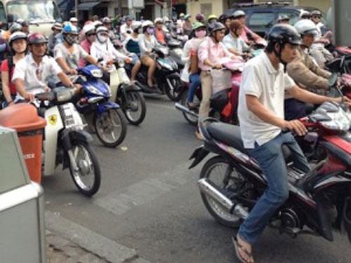 Giao thông đông đúc tại Hà Nội.
