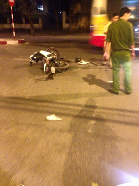 Chiếc Yamaha Exciter tan nát trong vụ tai nạn. Ảnh: Otofun
