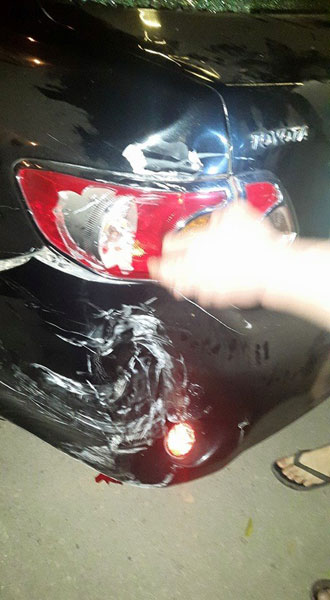 CHiếc Toyota tại hiện trường vụ tai nạn (Ảnh: Xuân Ngọc/Otofun).