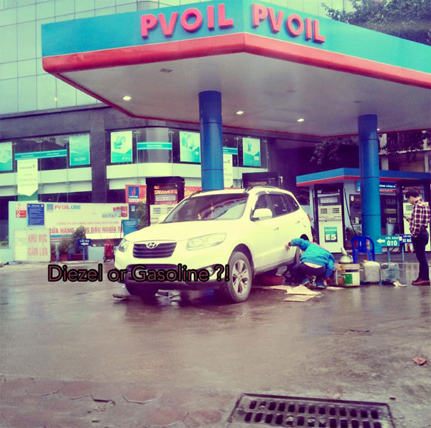 Chiếc Hyundai Sante Fe máy xăng nhưng lại bị đổ nhầm dầu (Ảnh: Ku Tít/Otofun).