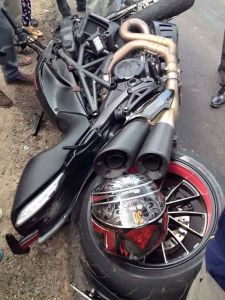 Chiếc Ducati Diavel tại hiện trường vụ tai nạn. Ảnh: Facebook