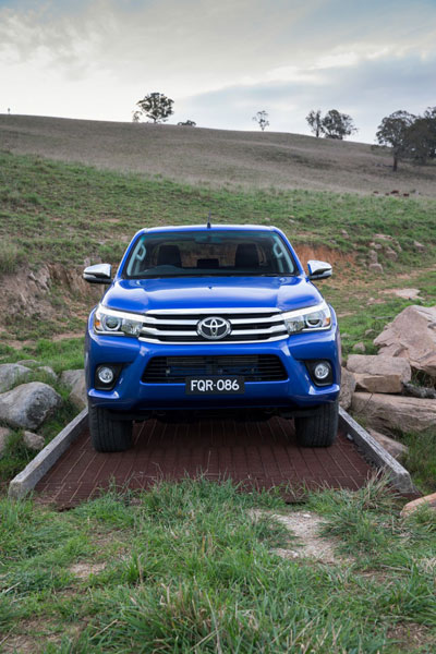 Toyota Hilux thế hệ mới