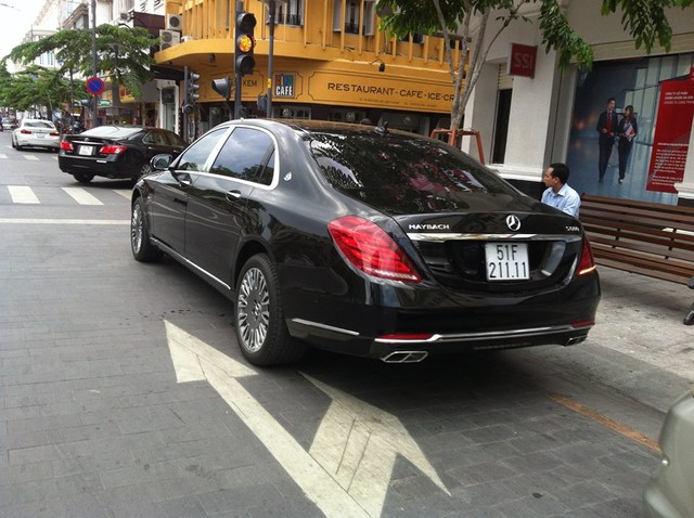 Mercedes-Maybach S600 biển tứ quý 1 tại Sài thành. Ảnh: Đặng Gia Hưng.