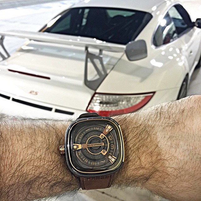 C:\Users\SONY GIANG VO\Desktop\Cars and watches\Bai viet 5]\m2-2-porche-GT3-RS.jpg