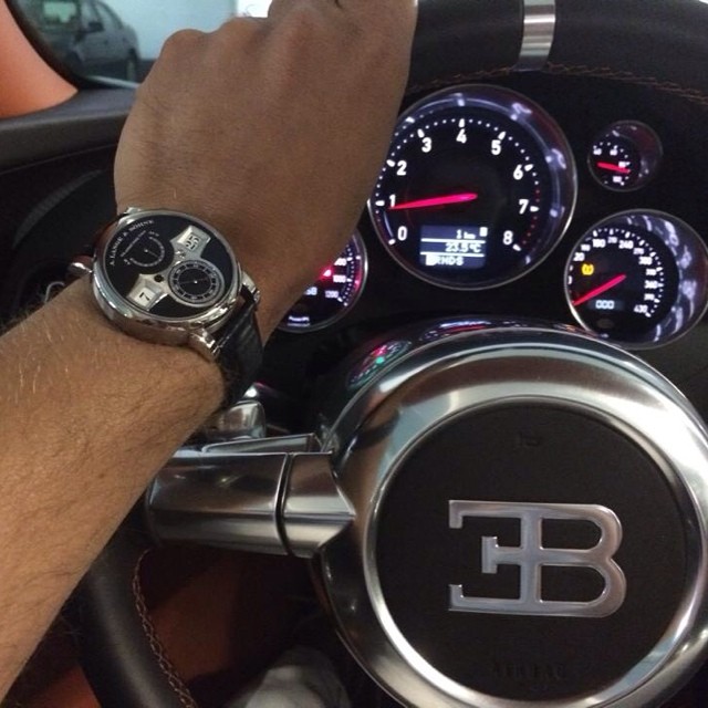 C:\Users\SONY GIANG VO\Desktop\Cars and watches\Bai viet 9\A.lange&bugatti.jpg