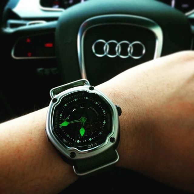 C:\Users\SONY GIANG VO\Desktop\Cars and watches\bzi viet 10\dietrich-audi.jpg