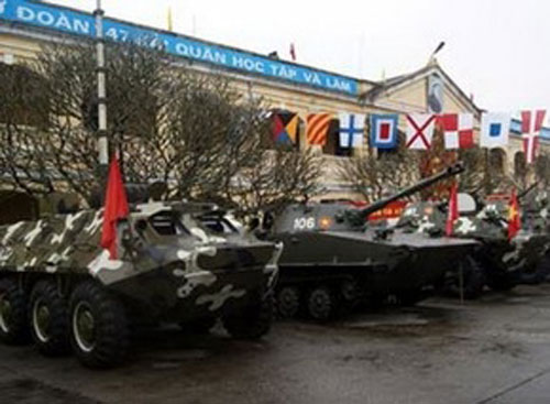 Theo những thông tin được công khai, BTR-60PB là xe bọc thép chở quân với thiết kế 8 bánh BTR-60 do Liên Xô sản xuất nhằm thay thế cho loại BTR-152 của những năm 1950.