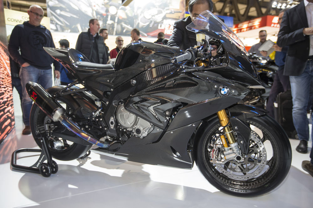 РњРѕС‚РѕС†РёРєР» BMW hp4 Race