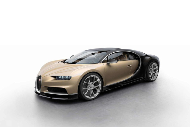 
Bugatti Chiron màu vàng đen trong cấu hình trực tuyến.
