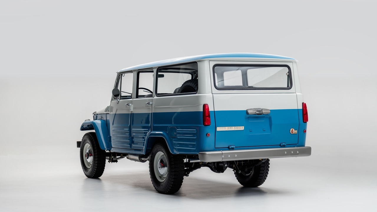 Several years ago, a car enthusiast in Montana, USA, purchased this Toyota Land Cruiser FJ45LV with the intention of restoring it. He spent a decade sourcing genuine parts to aid in the restoration process. However, due to health issues, he had to abandon his dream project.