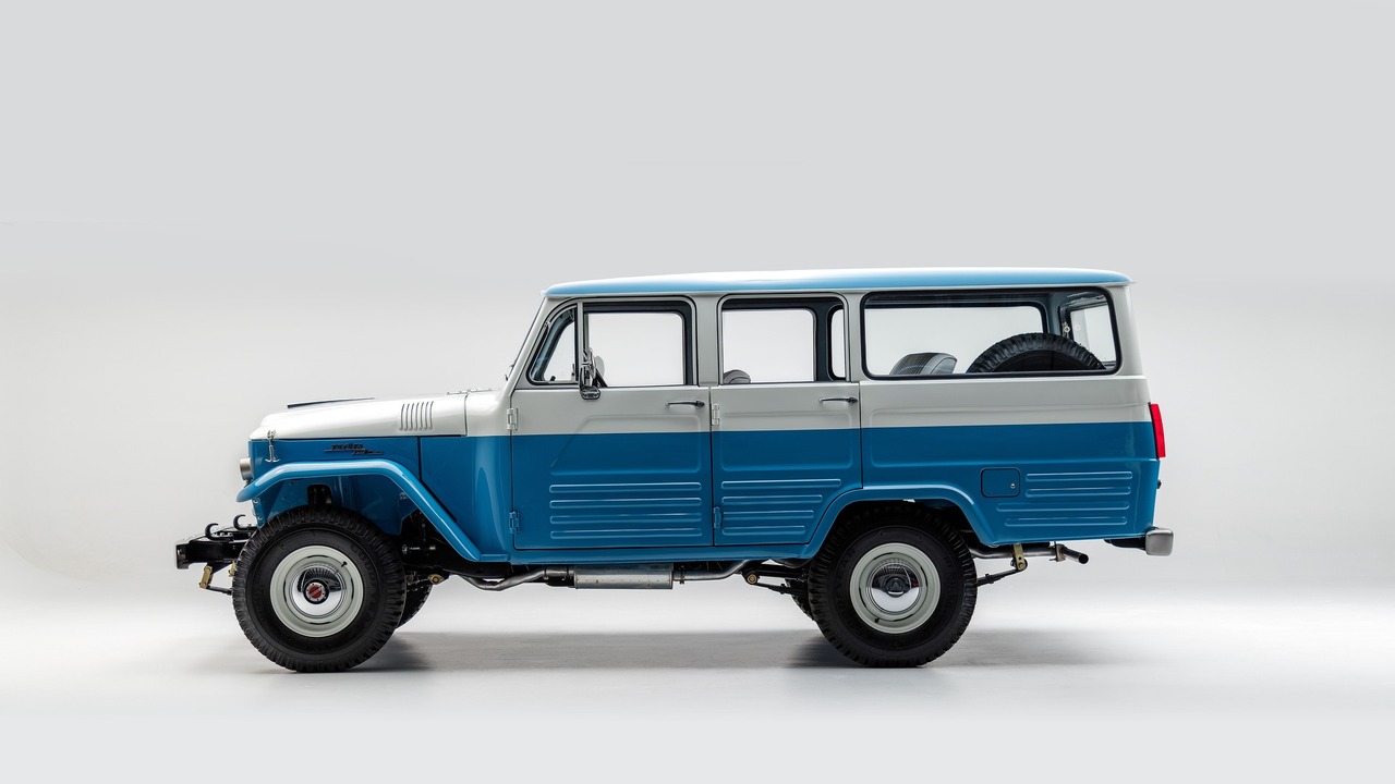 The Toyota Land Cruiser FJ40 is a rare gem that was once produced and sold in the market. Only around 1,000 Toyota Land Cruiser FJ45LV were imported into the United States. Out of those, only a few of them still exist to this day.