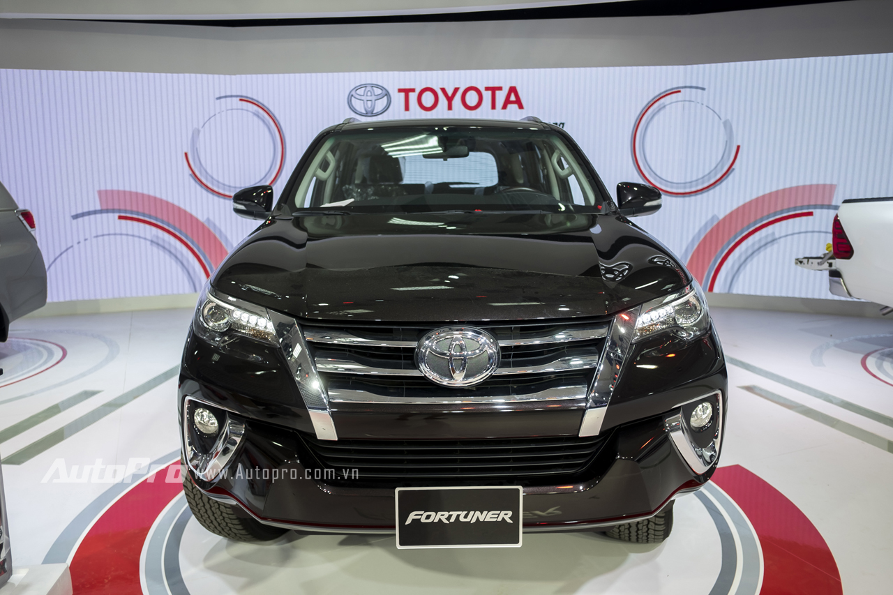 Đánh Giá Tổng Quan Về Xe Toyota Fortuner 2016