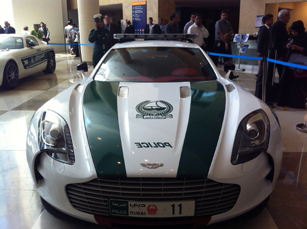 Dàn siêu xe của cảnh sát Dubai - Công cụ quảng bá hình ảnh 4