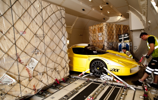Ferrari Enzo ZXX "tắm hồ" đã lên đường về nhà 5