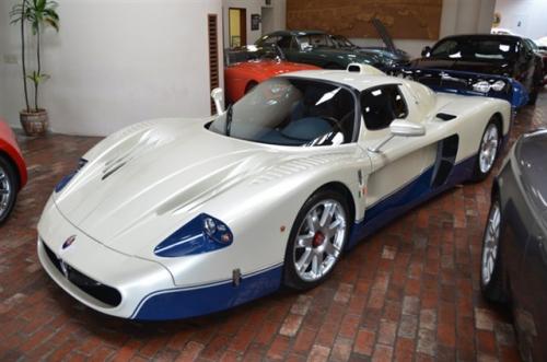 Rao bán hàng hiếm Maserati MC12 với giá 1,6 triệu USD 4