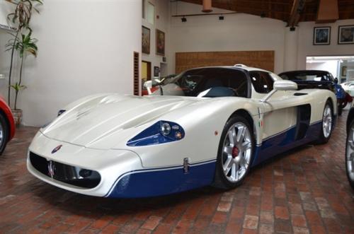 Rao bán hàng hiếm Maserati MC12 với giá 1,6 triệu USD 5