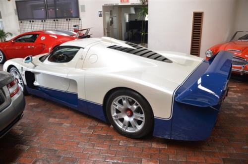Rao bán hàng hiếm Maserati MC12 với giá 1,6 triệu USD 7