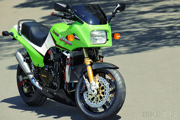 Kawasaki GPZ900R – Dân chơi đến từ quá khứ 1