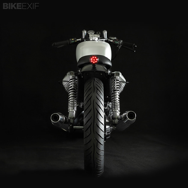 Moto Guzzi V75 – Hầm hố phong cách Ý 5