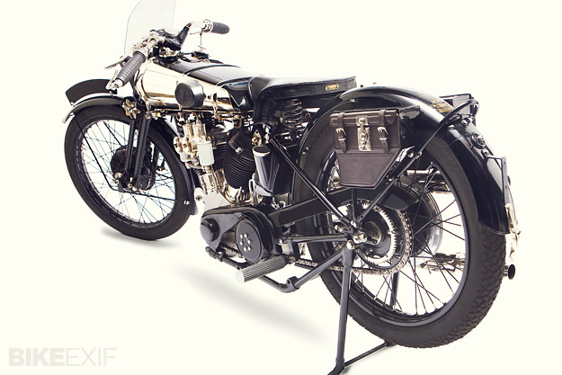 Brough Superior Pendine – "Rolls Royce" hai bánh 3