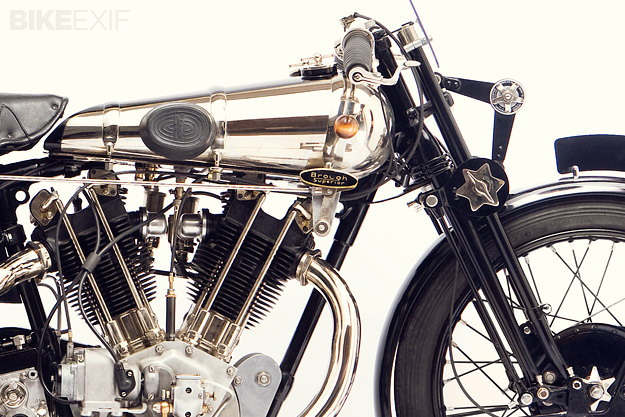 Brough Superior Pendine – "Rolls Royce" hai bánh 4