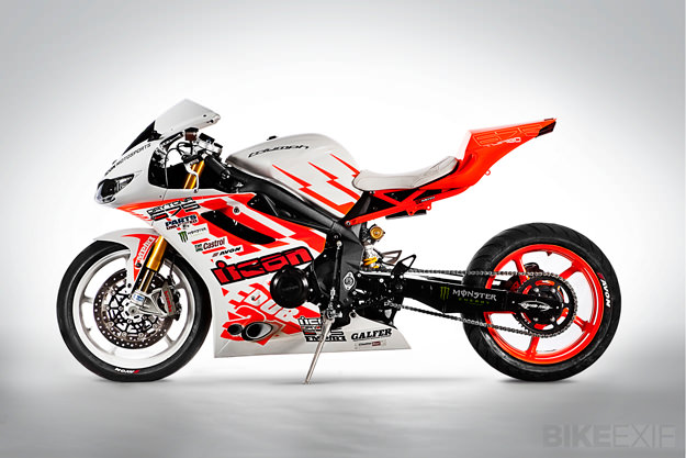 Icon Triumph Daytona Drift - Bản chắp vá hoàn hảo 2