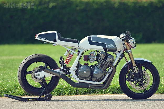 Honda CB900F Custom – Sự kết hợp hoàn hảo 1