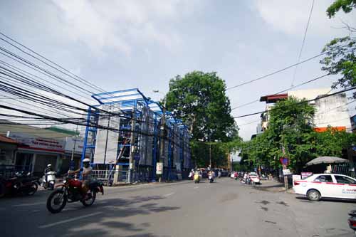 , &Ocirc; t&ocirc; - Xe m&aacute;y, Gian do xe bang thep, gian do xe, gian do xe o Ha Noi, o to, un tac giao thong, gia do xe o to, Ha Noi, bai do xe, do xe, bai trong xe, bai do xe bang thep, tin tuc o to,