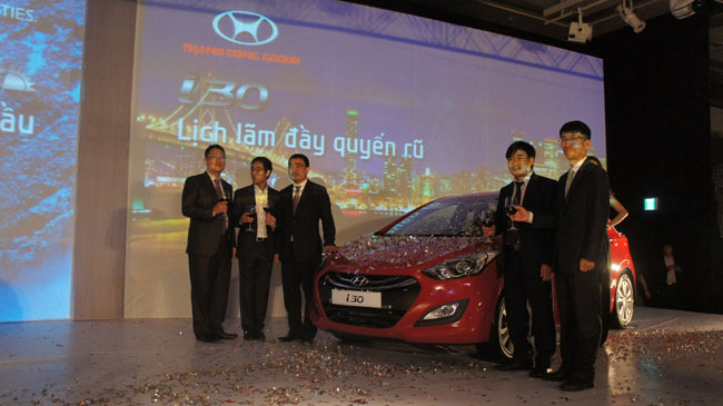 Hyundai i30 2013 giá từ 758 triệu đồng 1