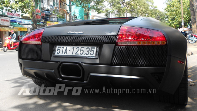 Chiếc Lamborghini Murciélago LP640 đầu tiên ở Việt Nam nằm dài chờ bán 3