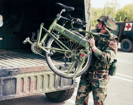 Khám phá xe đạp quân sự Paratrooper  8