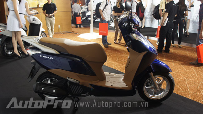 Cận cảnh Honda Lead 125 mới 3 Cận cảnh Honda Lead 125 mới 3