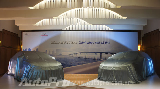 Hyundai Elantra mới về Việt Nam giá từ 699 triệu 1