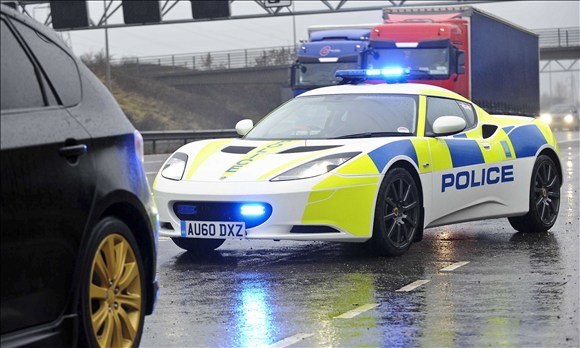Những chiếc xe cảnh sát hấp dẫn nhất thế giới 6