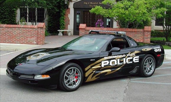 Những chiếc xe cảnh sát hấp dẫn nhất thế giới 7