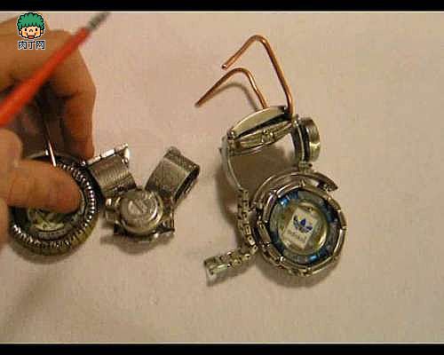 Từ A-Z để biến đồng hồ cũ thành xe máy mô hình cực chất 20 Từ A-Z để biến đồng hồ cũ thành xe máy mô hình cực chất 20