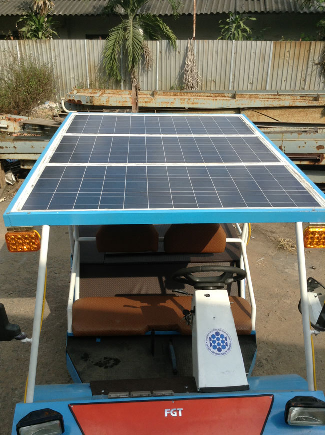 Sinh viên Việt Nam chế tạo thành công xe năng lượng mặt trời 5