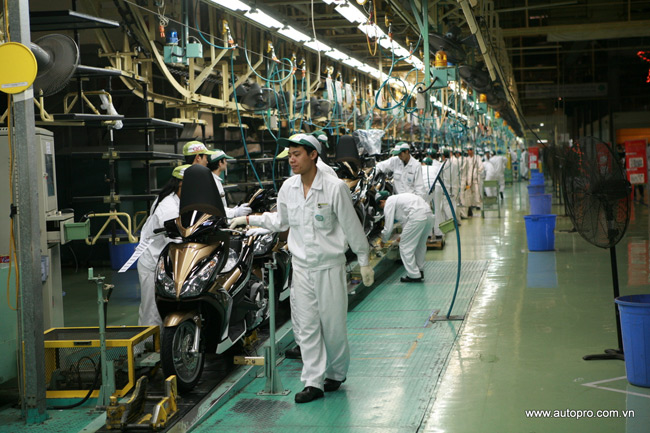 Khám phá dây chuyền sản xuất Honda AirBlade 125 và Lead 110 14 Khám phá dây chuyền sản xuất Honda AirBlade 125 và Lead 110 14