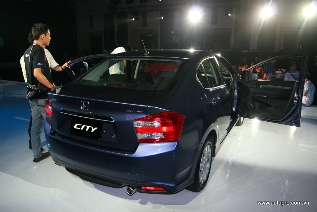 Honda City: Hộp số 5 cấp, cốp rộng 506L, giá bán 540 triệu Đồng 3