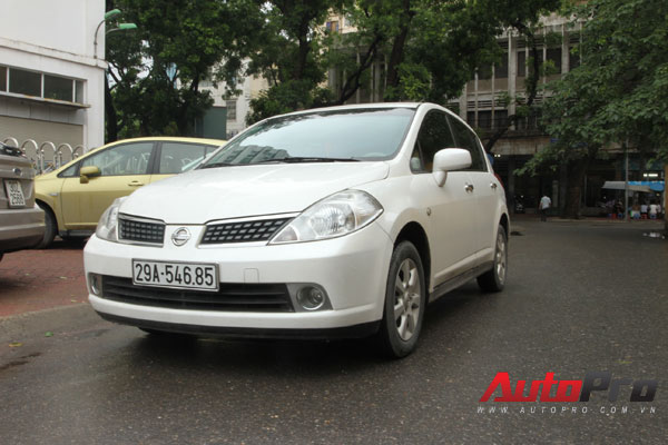 Nissan Tiida Review  Road Test  Drive
