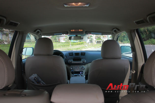 Toyota Highlander 2011: SUV cho những chuyến đi tiện nghi 10