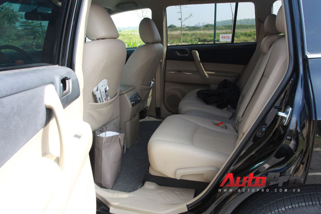 Toyota Highlander 2011: SUV cho những chuyến đi tiện nghi 5